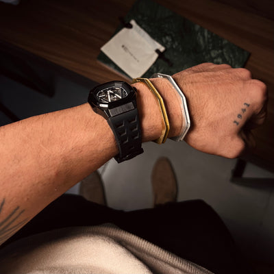 Bracelete the 1%.