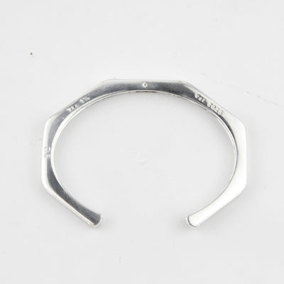 Bracelete the 1%.